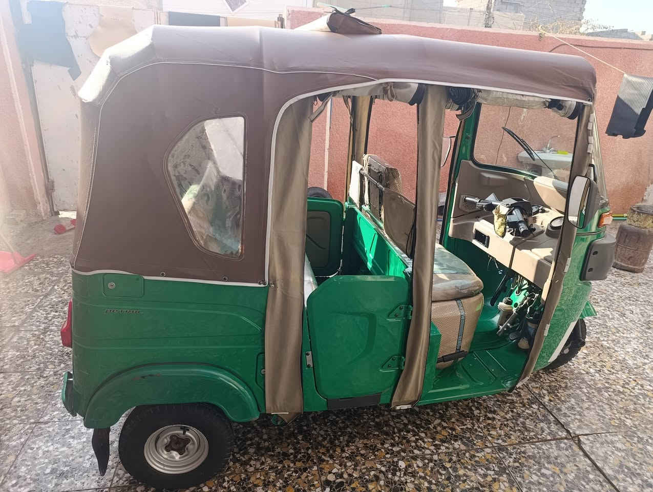 تكتك لبيع بااسمي رقم وسنويه 2022شهر 10مضلع محرك مامفتوح كهربائيات شغاله بس مبدل بيها زنجيل وكليجات والكيلومتر واكف السعر 10500التواصل ***********يوجد واتساب غير متواجد على الفيس بغداد
