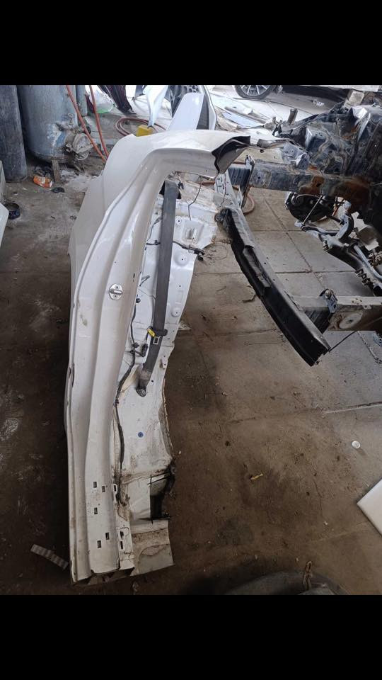 سلام عليكم جاملغ النتره موديل 20 خلفي صوب اليمنه 
ابيض خليجي وكصته كلش حلوه لبيع اشراي يتصل 
***********
