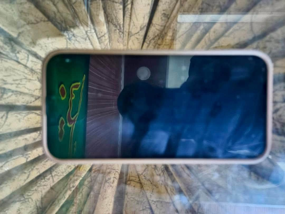 سلام عليكم 13 برو ماكس 256 لون مميز جهاز مبدل بطاريه تفصيخ إذا مو 30 ساعه ترجعه نضافه95% مدينه الصدر ***********
السعر 700
