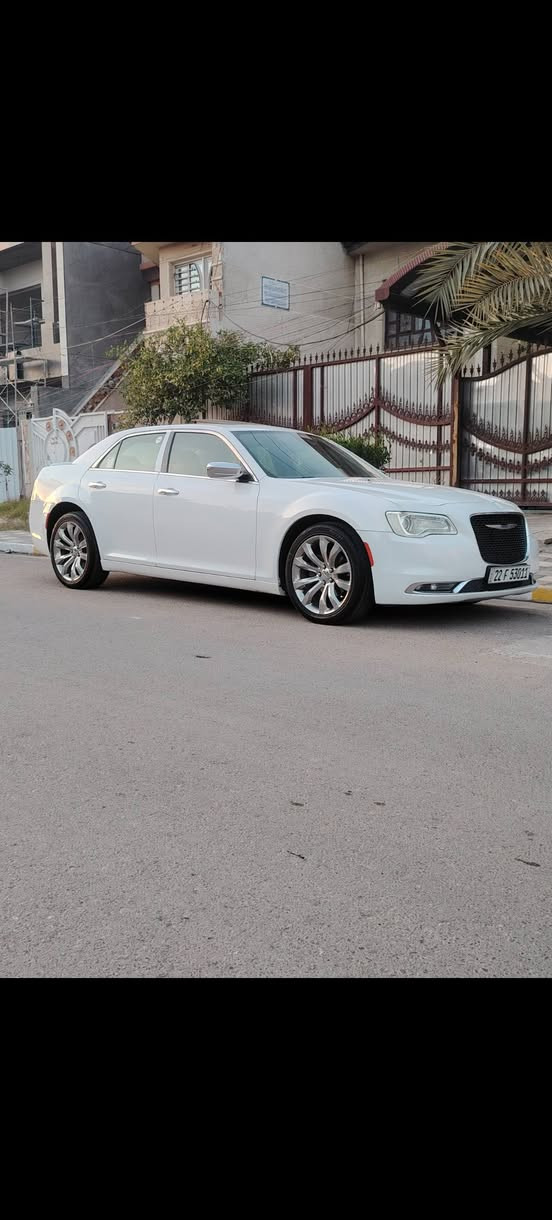 سلام عليكم
اوباما 2017 
C300
كلين تايتل 
بنوراما 
خزن مميوري 
تدفئه وتبريد بالكشنات 
برده خلفي
استيرن كهربائي
رقم أربيل الجديد سنوية جديدة  
المحرك 3600
كير ومحرك شرط
مواصفات ال c فول مواصفات 
سيارة  بيها مكانين تعديل بارد  
باقي السيارة كفالة عامة وشرط من الدعامية لدعامية
تخم تأير جديد 
مكان السيارة بغداد الغزاليه أو المنصور 
شرط التحويل
*********** 
*********** بغداد, العراق
