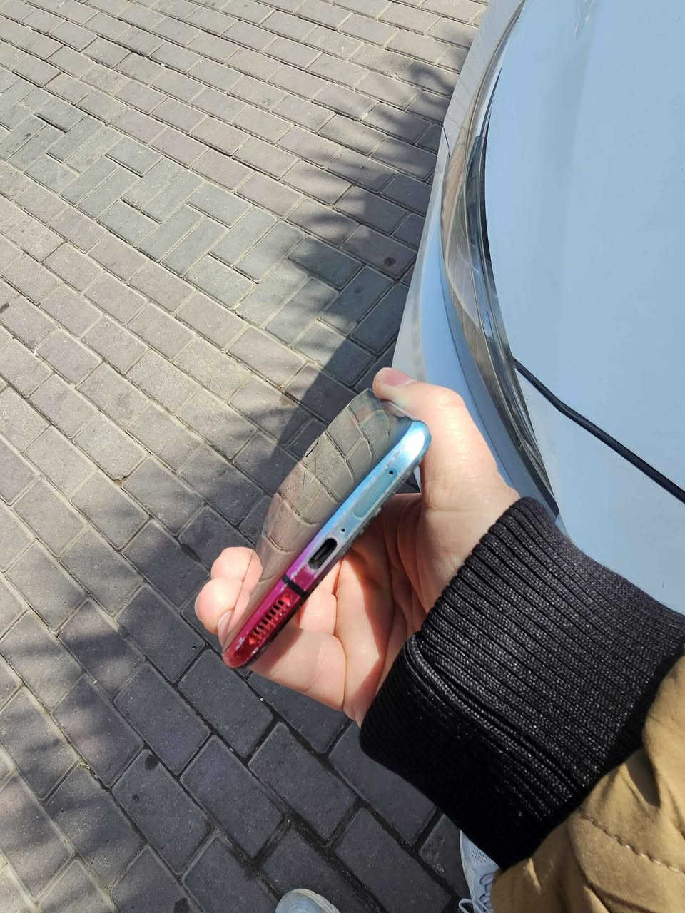 Reda magic 5S
شاشەی ١٤٤hz
ڕام 12
زاکیرە 128
بۆ PUBG 90fps
فول فولە بۆیاری ئەمە وەک ڕید ماجیکە تازەکان نیە کامێرای زۆر شازە بەتایبەت سیڵفی 
تەنها درزی شاشەی هەیە 
نرخی 200 هەزار و تۆزیک مەجال 
WhatsApp ***********
Viber  *********** السليمانية, العراق
