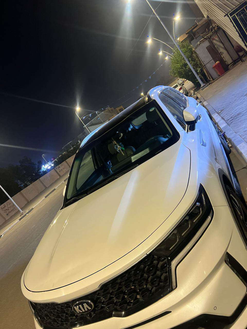 السلام عليكم 
للبيع سورنتو خليجي مديل 2021 فول مواصفات للأخير 1/1 
كفاله عدا هذا المكان الي مأشر عليه بالصوره 
مكينة 6 V 
السياره جديده كلش وما بيها نقص اي شي 
حداده وگير ومكينه ومنضومة بنزين كلها ١٠٠/١٠٠ 
رقم اربيل تحويل او وكاله بلي يعجبك 
سنويه ما منتهيه وكاله عامه ب اسمي 
السعر 265 
العنوان البصره الزبير المربد 

‭٠٧٧٠ ٩٤٥ ٥٥٢٠‬ البصرة, العراق
