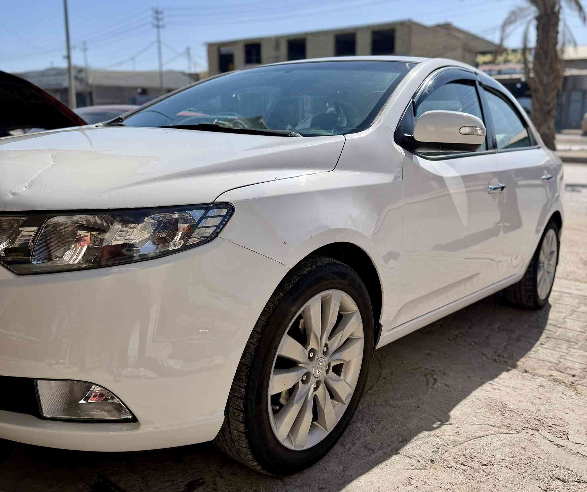 سيراتو موديل 2010
قتعتين صبغ 

حداديه تبريد 

وكاله تحويل 

السعر 85 وبيها مجال 

***********
