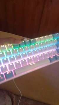 كيبورد ميكانيكي • مغناطيسي • أحمر