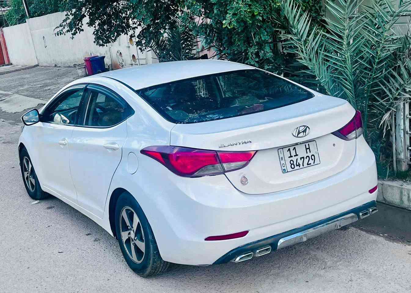 النتره 2016 وارد خليجي
كير محرك حداديه
تبريد تدفئه كهربيات تخم تاير كلهن مكفولات السياره الف دينار ما اذب عليه منظومت غاز كامله رقم بغداد 
انكليزي سنويه بسمي 2030 السياره 
انظف من الصوره وصور لسونار كدامك مكاني بغداد شعله السعر 
112 وبيه مجال بصيط التصال ولستفسار عله رقم
***********
