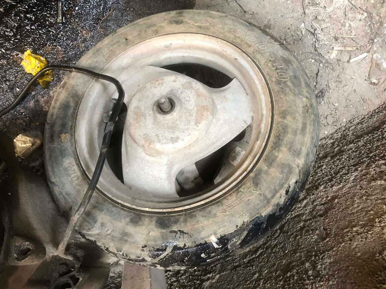 للبيع ماكس تفصيخ
دبلات امامي 10
ويلين 20
ماشة 10 
تانكي 10 وياه طوافة 
كابريتر 20
جوزة جديدة 15
عقل 10
كتف 10
ضفيرة وياهة كويل و بعد شغلة 10
سوادات قجمة 20
كفر امامي 10 و جهة يسرة 5
كشن و جنطة 15
ذيل 5
مبخرة 5
سوبر 10
4 بنزات 15
كلجات امامي و خلفي 30
قايش 5
كور 20
بوشة و بستم 15
رجل هندر و عرموطة و سبرنك و هلال 10 جديدات 
ستاند صفح 7
شاصي 15
يدات بريك 2 ب5
ستيرن 10
شاصي ماكس 140 15
محرك طابوكة مع ملف و فلاوين 35 
فاكيوم 10
مكاني بغداد الدورة
***********
