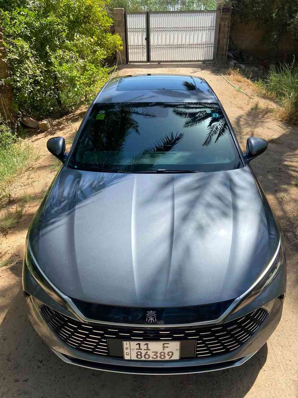 السلام عليكم
BYD QIN L 2025 للبيع 

السيارة لون رصاصي احلى لون بيها 

ماشية 17 الف 

مواصفات السيارة : 

بطارية 120KM 

خمس كاميرات ( تسجيل ) 

بانوراما 

شاشة جبيرة 

تحديد مسار 

مثبت سرعة 

كشن كهرباء 

تبريد قطعتين 

محرك DM-i 5 

وبقية المواصفات معروفة 

وسيارة مسويلها ارضيات تفصال يعني داخلها حيل نظيف 

مكفولة كفالة عامة وشرط السونار وتحويل مباشر بأسمي 

السعر 165 ورقة 

مكان السيارة بغداد الشرطة الخامسة 

***********
