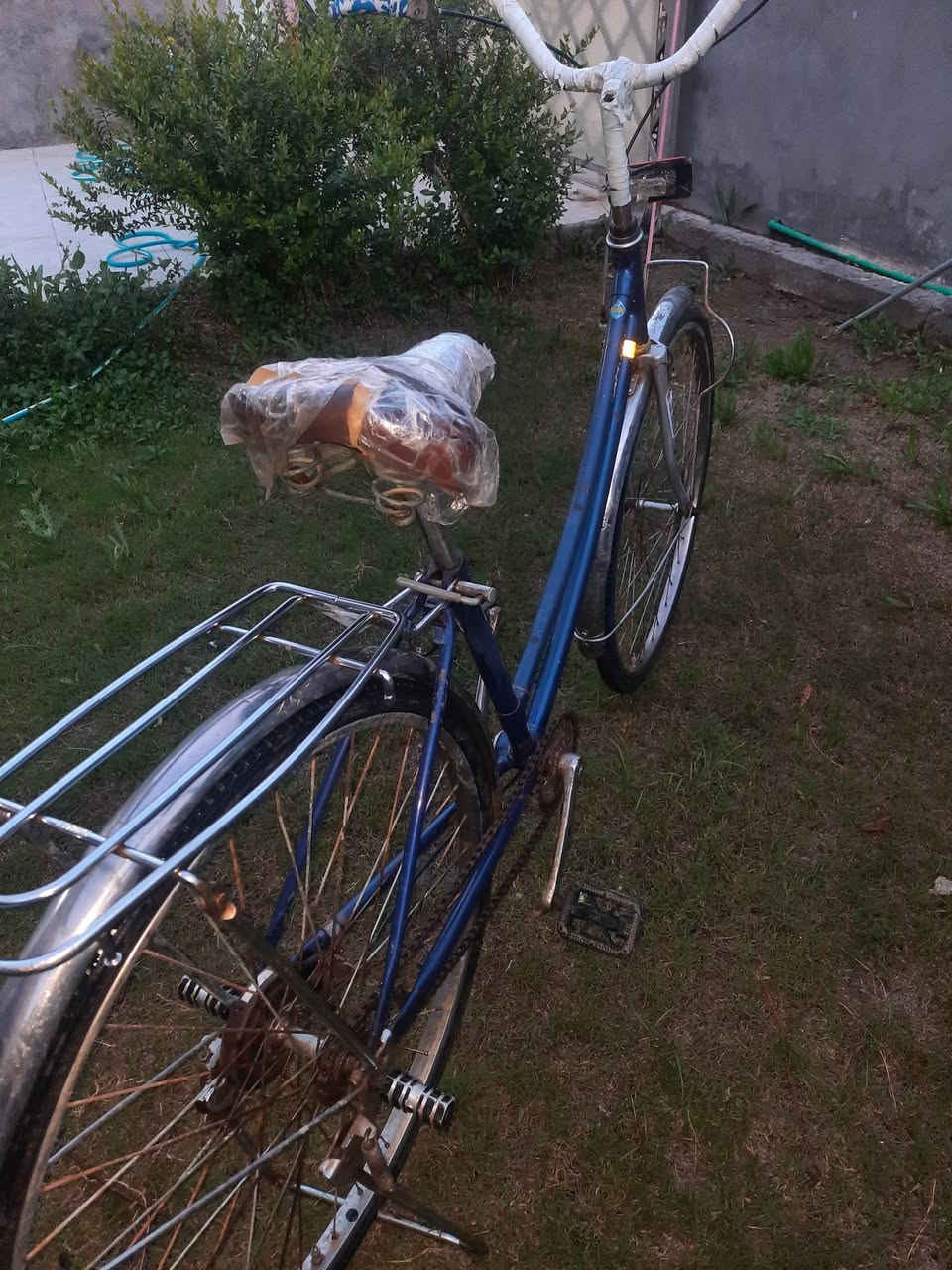 السلام عليكم ورحمه الله وبركاته بايسكل للبيع البايسكل نضيف حجم ٢٦ السعر ٦٠وبي مجال


**إذا كنت صاحب هذا الإعلان وتريد حذفه لأي سبب، رجاءا أرسل رسالة إلى الدعم الفني**