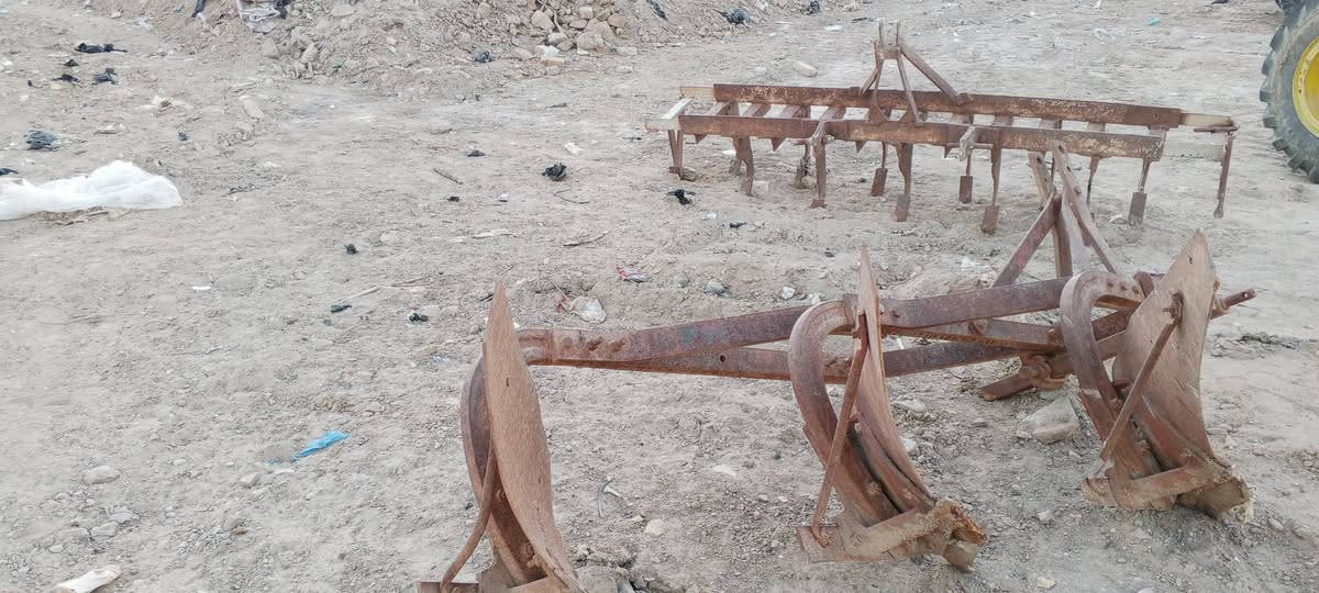 سلام عليكم
كاروبه عنتر موديل 88
نضيفه  مكفوله مع فدان 
شرط امداور  باسمنا
السعر 6ونص بدون عربانه
 الديوانية قضاء الشنافيه 
لاستفسار ***********

