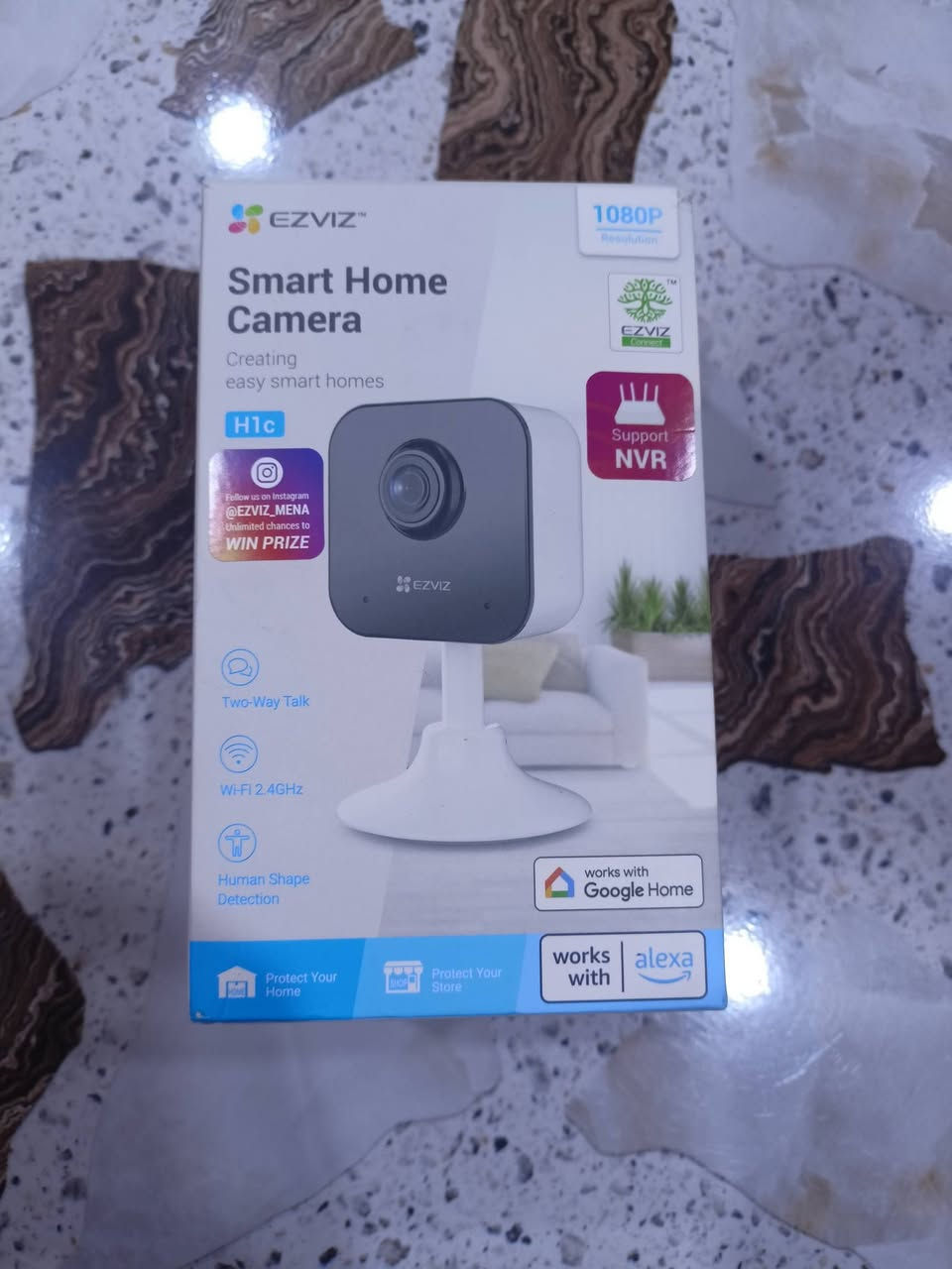 السلام عليكم
كاميرا للبيع جديدة غير مستخدمه فول HD
شرط الشغل فول مواصفات 
تفاصيل اكثر الاتصال بالرقم ***********
