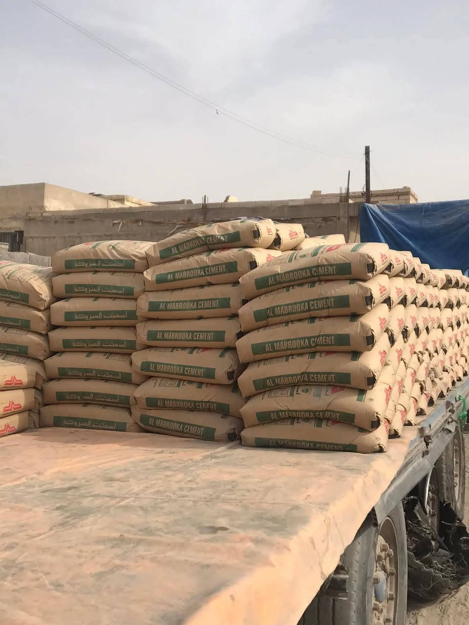 السلام عليكم   أسمنت  مبروكة مقاوم سعر الطن 110 ألف 
 واسمنت مبروكة عادي سعر الطن 105   واسمنت  العمارة  100الف   كلهن واصل   باب البيت   *********** سيد مصطفى
