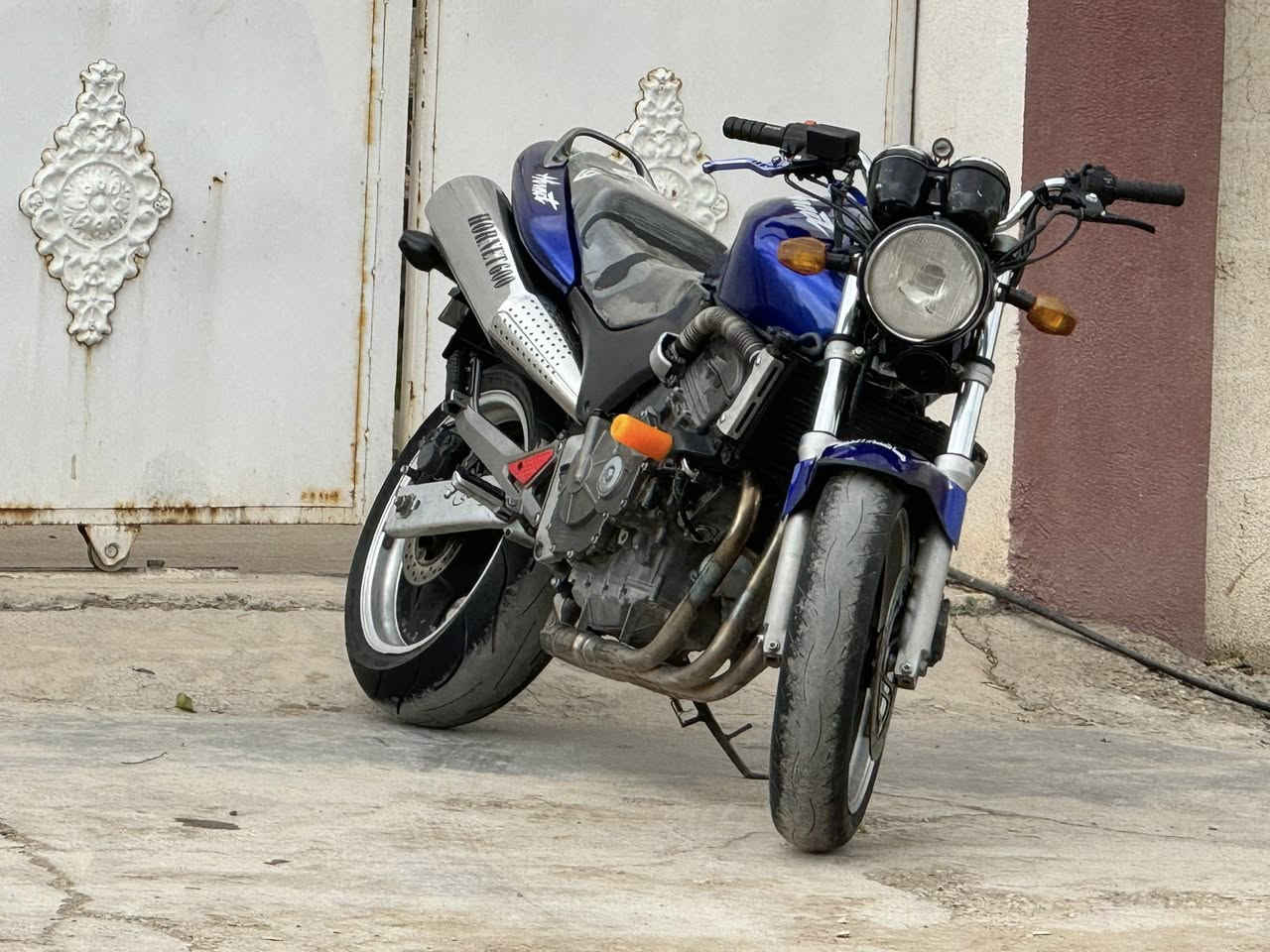 دراجة 600 هورنيت ، شرط محرك من زاخو للفاو وين ماتريد روح افحصو ، أوراق اصلية موجودة ، سعرها 19 و بيها مجال و اراوس مع Cb400 حسب النظافة ، مكاني كركوك داقوق


**إذا كنت صاحب هذا الإعلان وتريد حذفه لأي سبب، رجاءا أرسل رسالة إلى الدعم الفني**