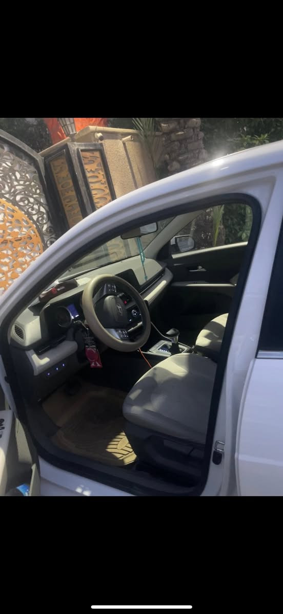 سلام عليكم 

Accent 2024 خليجي مكفوله من الصبغ

شاشه CarPlay تحكمات بلمري سويج عدد 2 سياره جديده استخدام شخصي 

مكان السياره / شارع فلسطين ساحه بيروت   ***********
