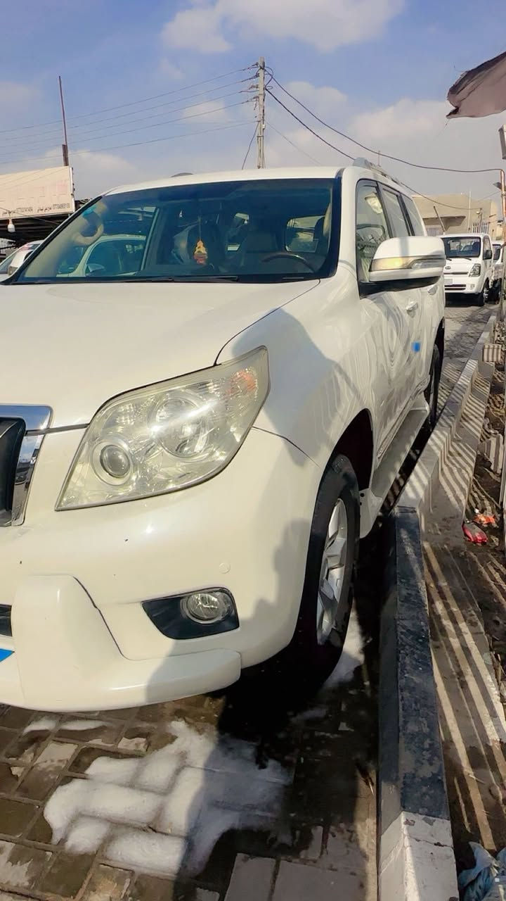 ‏سلام عليكم للبيع سيارة موديل 2010 سبعة راكب مكينة 2700￼ قطعتين صبغة البني والقصة مال قمارة رقم بصرة باسمي الجديد سيارة جاهزة محافظة البصرة ***********￼ السعر 175 ￼￼
