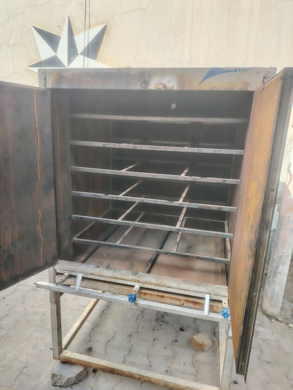 السلام عليكم
شواية سمج درجة أولى
استخدام قليل جدا للبيع
***********
