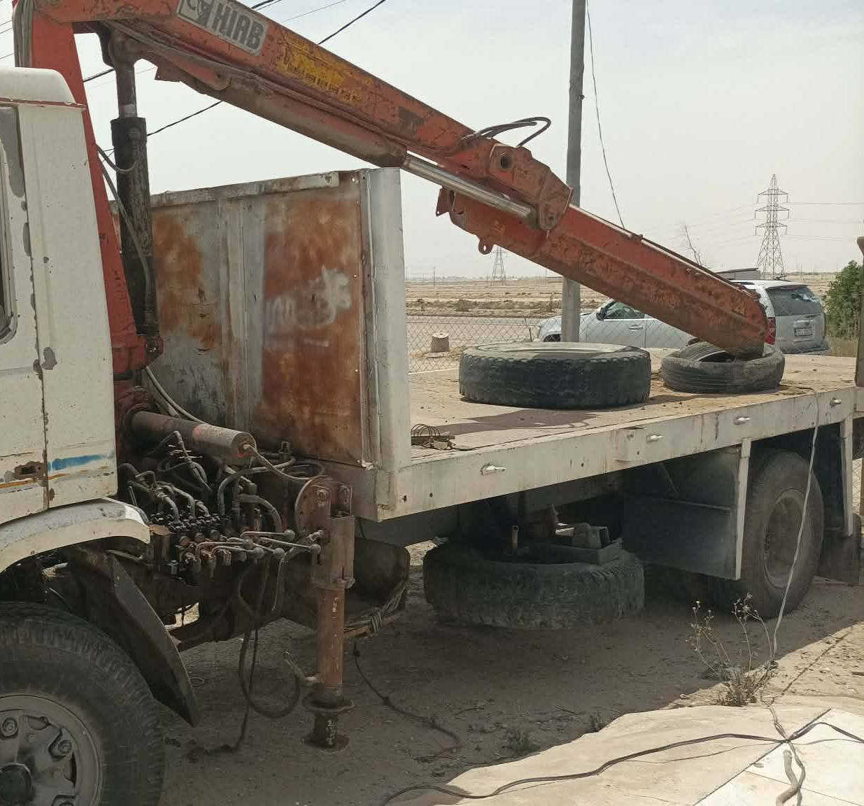 السلام عليكم للبيع كرين مع سطحه السعر ٢٥ ورقه للاتصال ‏‪***********‬‏
