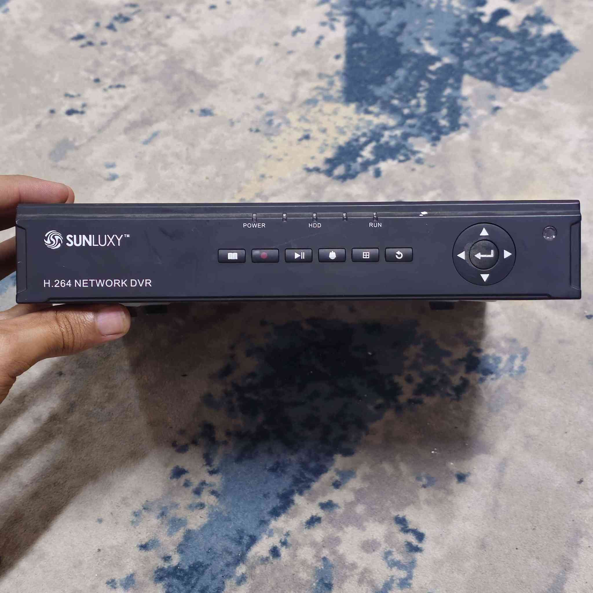 اجهزة كامرات 
كل جهاز يدعم ٨ كامرات (نقصهن هاردات)
هارد ذاكرة ٥٠٠ ، ابيعه فحم لان ماعرفله
راوتر هواوي زين فاي شغال و كامل نقص خط فقط
راوتر هواوي اصلي ابيعه فحم على حطته
السعر لكل الغراض ١٠٠ الف و بيهن مجال ان شاء الله

البيع كامل القطع

متوفر توصيل لكل المحافظات ٥ الاف
داخل كربلاء ٣ الاف

للتواصل متوفر ماسنجر او اتصل على رقمي
*********** كربلاء, العراق
