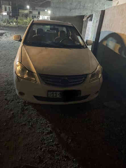 السلام عليكم بي واي دي g3  موديل 2013 بأسمي بغداد تحويل ثاني يوم 
نقصها تبريد وبيها معجون يم قبق البانزين سياره حلوه رقم انكليزي السعر 50 وبيها مجال *********** ( واتساب فقط) اتصل وتدلل تحياتي للجميع
