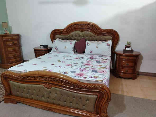 للبيع غرفة نوم نظيفة جدا مستعملة ٧ قطع السعر ٧٥٠ الف
*********** بعقوبة
