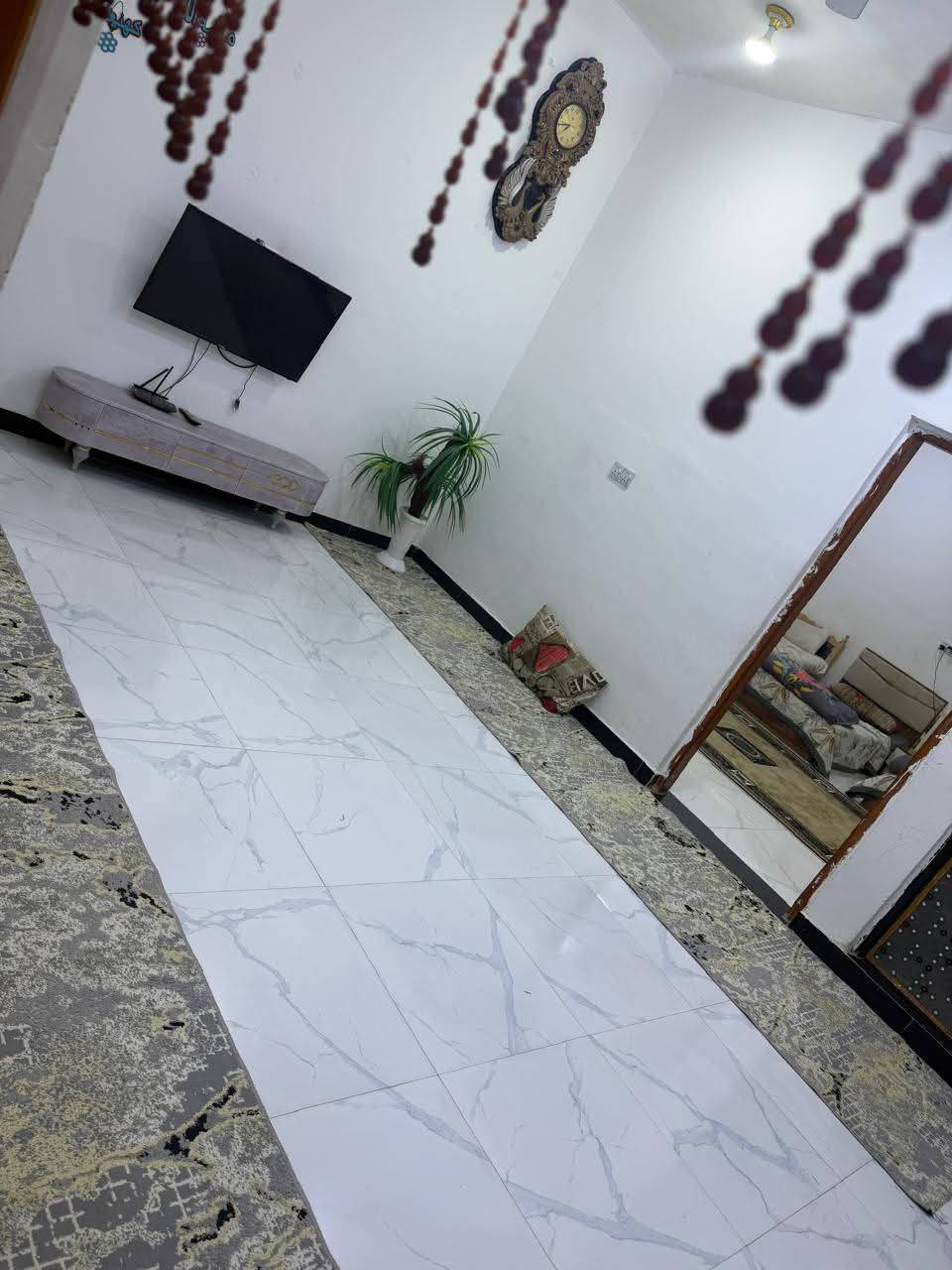 يتوفر لدينا بيت في الجزيرة. باب الهوى.  مساحه 170.  يتكون من غرفتين. وصاله ومطبخ. وصحيات. خارجيع. وداخليه.   كراج.   البيت ركن.  السعر.   80. وبي.  مجال. البصرة, العراق


**إذا كنت صاحب هذا الإعلان وتريد حذفه لأي سبب، رجاءا أرسل رسالة إلى الدعم الفني**