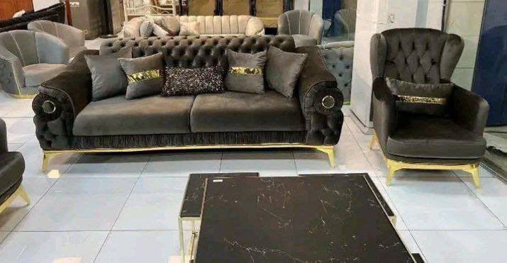 عرروض خاصه 😍😍

موديل درهم 685الف فقط 

تخم عراقي مودرن تركي عشر مقاعد خمس قطع 
10مقاعد685
9مقاعد 640
8مقاعد 565
7مقاعد 515
5مقاعد 415

خمس قطع اثنين كبيرة ثلاثيه وحده وسط ثنائية و كرسيين مع كوشات عدد 6
جميع الالوان متوفره
توصيل داخل بغداد مجاني 
اطراف 15

القاعدة خشب كله بلوك 18مل
القماش چگور قديفه ثكيل او حسب الطلب متوفر انواع الاقمشه 
الاسفنج مميز اول مضغوط علو الاسفج 7سم 

❇️قياسات القنفات ❇️
190سم  القنفه الكبيرة ام ثلاث مقاعد 
150 سم القنفه الوسط ام مقعدين 
75 سم  الكرسي

العمق الكلي للتخم  75 سم عرض المقعد الصافي للجلوس 60سم
ضمان حقيقي للامانه 5سنوات 

للحجز ارسل
 الصورة 
والاسم 
ورقمين موبايل
والعنوان
على الخاص
الي يريد طبله سعرها 50

التوصيل خلال 4ايام فقط

نسبه لل 10مقاعد 25
نسبه لل 8مقاعد 20
نسبه لل 7مقاعد 15
نسبه لل 5مقاعد 10


**إذا كنت صاحب هذا الإعلان وتريد حذفه لأي سبب، رجاءا أرسل رسالة إلى الدعم الفني**