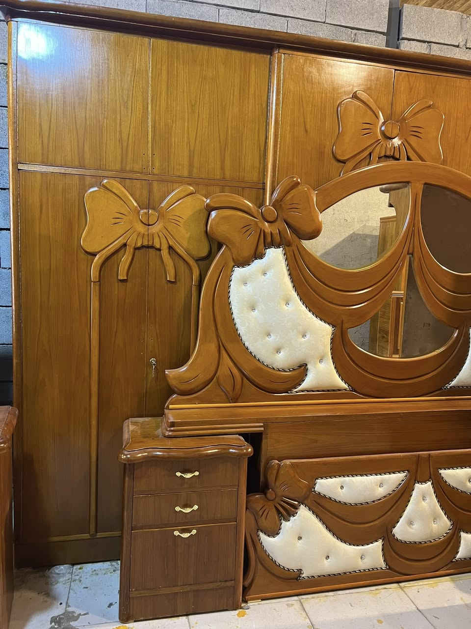 ‏للبيع ￼ للاستفسار الاتصال على الارقام

اسيا 📞***********

عنواننا 

الحدباء  قرب مرطبات البحرين❄️⭕️⭕️

مستعدون شراء الغرف الصاج المستعمله والكناتير 👍🏻 ￼
