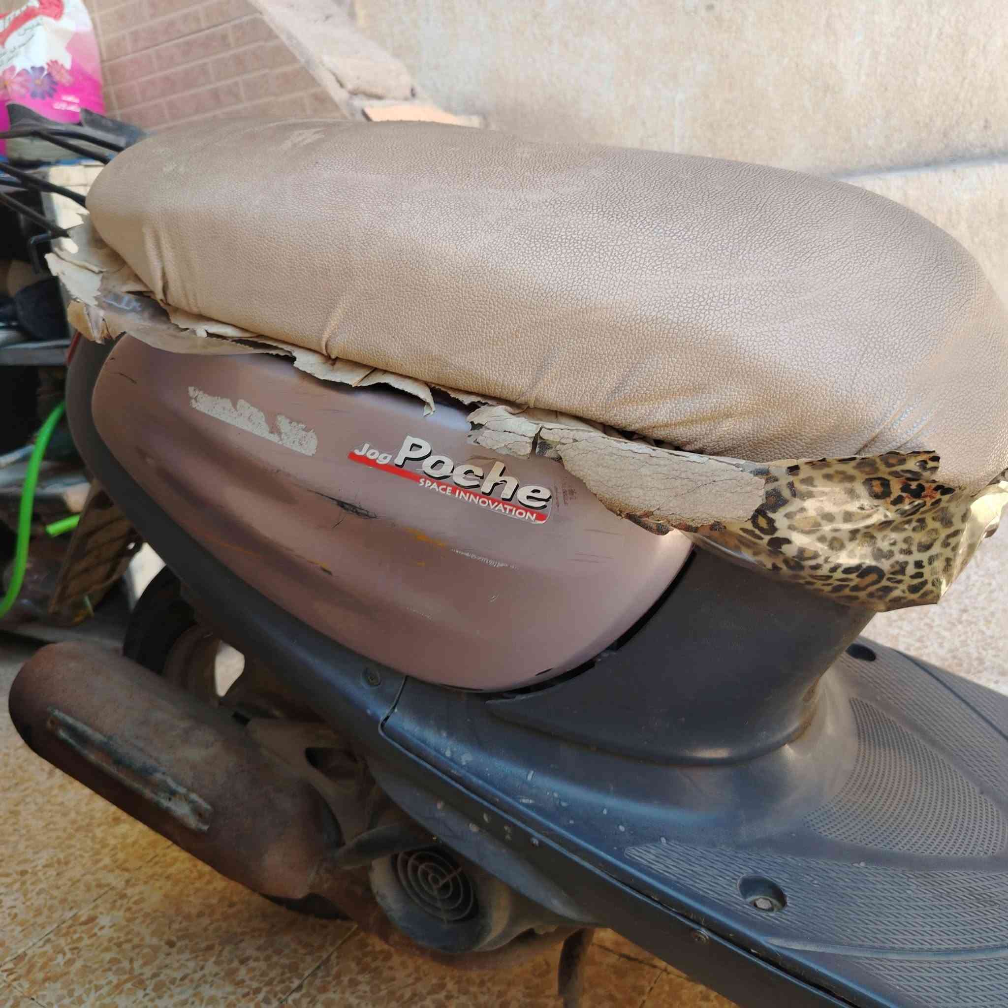ماطورين نفخ للبيع الأول كامل شغال بي ونة اكسن وبي صوت فحمات كلج معدل يمشي ٦٠ تحريكة جيدة كهربائيات شغالة كلها عدا السلف وكيج البانزين ما شغال  والثاني كان شغال بس متروك مابي ونة اكسن كيج بانزين شغال بس مكسرين الكيجات سرعة عاطل  كهربائيات شغالة السلف هم عاطل كزوز جديد بي كابريتا جديدة مع كزوز جديد وتايات جان شغال بس تحريكة ضعيفة جانت السعر ٣٠٠ اثنينهم


**إذا كنت صاحب هذا الإعلان وتريد حذفه لأي سبب، رجاءا أرسل رسالة إلى الدعم الفني**