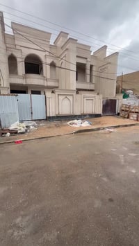 للبيع   تونات عدد٢ مساحه كل دار١٥٠ متر واجهيه ٦ نزال ٢٥ بغداد السيديه ...