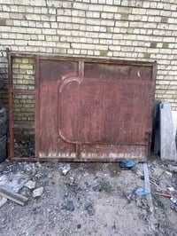 باب مستعمل سلايت وطلاكه 3 متر حديد ثقيل السعر 100 الف نهايتها  0770279...