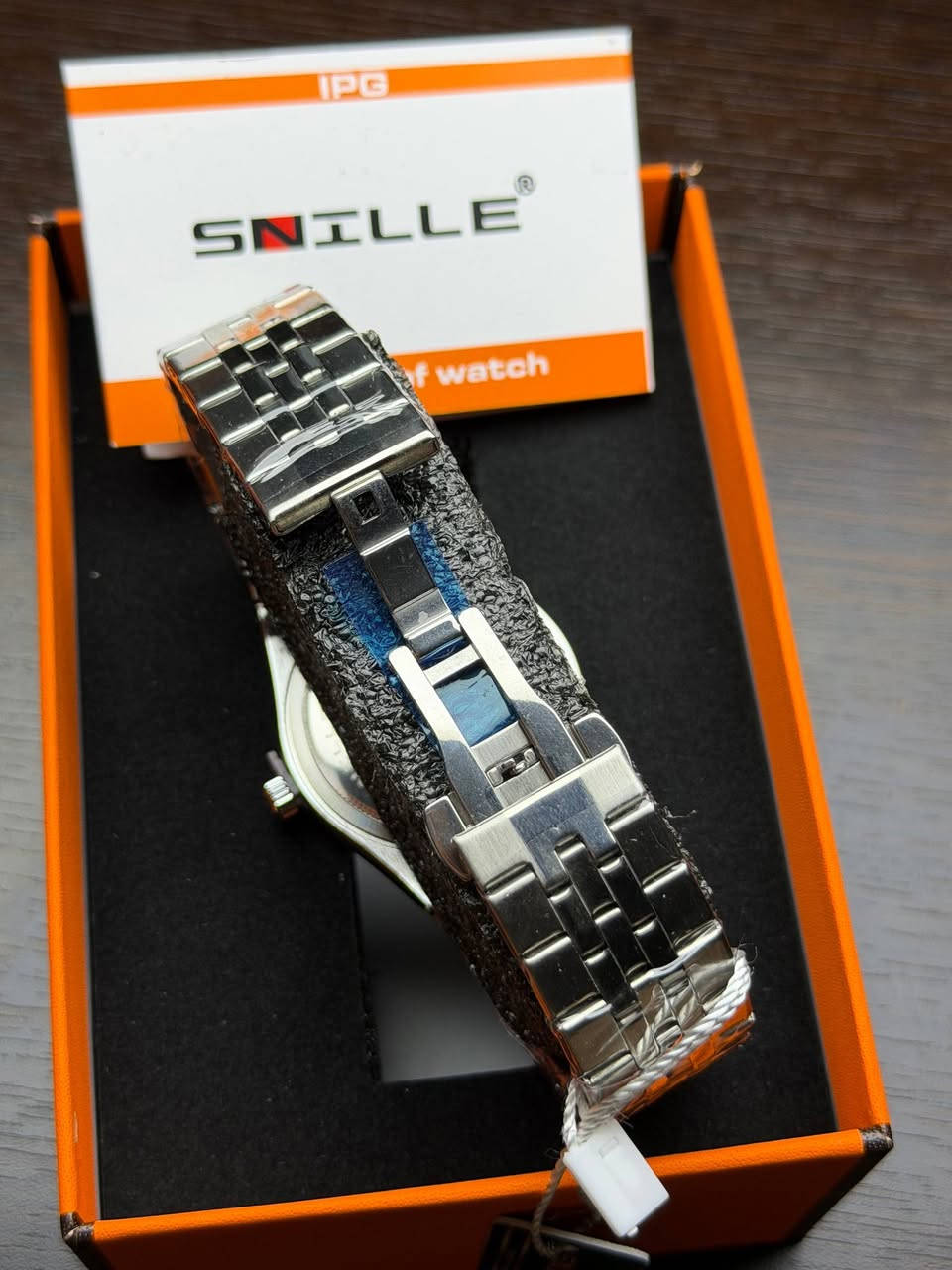 SNILLE 
اصلي ماكنة ياباني ضمان سنة 
كاملة المرفقات 
مينا مميز تيفاني 
نافذ شهري 
دزاين الرولكس 
ستانلس ستيل 
قفل فراشة 
اميال وارقام لامينوس فسفوري 

35 الف على اول تم

nGymbHDNImSlQkdrTy


**إذا كنت صاحب هذا الإعلان وتريد حذفه لأي سبب، رجاءا أرسل رسالة إلى الدعم الفني**