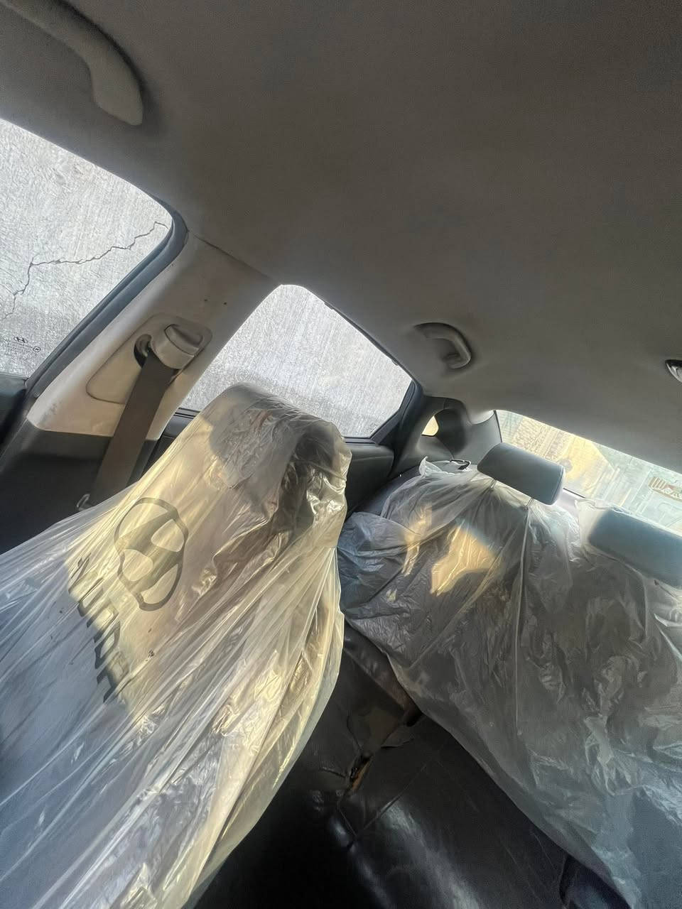 خوان السلام عليكم بيع او مراوس ازيرة محرك 6 3000 سلندر خليجي دوش بردات خلفيه مع بردة كهربائية للجامة الخلفية موديل 2012 خليجي .....رقم بغداد موصفات
مكينه 6 سلندر 3000
مواصفات السياره
كشنات جلد لون اسود
قطعتين تبريد
تحكم كشنات منفصل بل ابواب
برده خلفيه كهربائيه
مري شفط ونظام ترحيب + تحكم
لد مري جانبي
مكان سيارة بغداد
السعر 94بيه مجال بيع او مراوس byd 
واتفاق الفرق بينهم


**إذا كنت صاحب هذا الإعلان وتريد حذفه لأي سبب، رجاءا أرسل رسالة إلى الدعم الفني**
