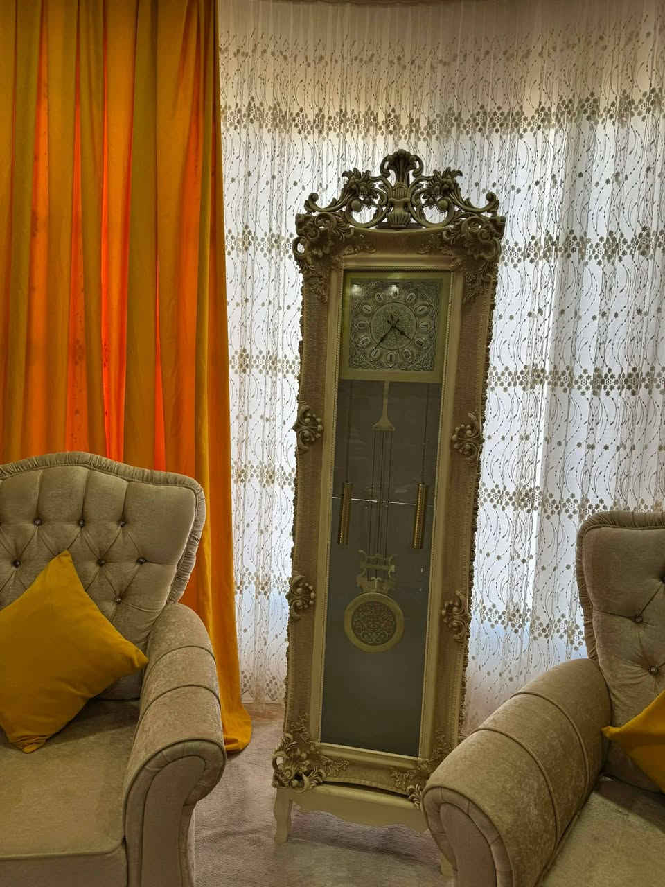 ئەم ئەشیانە بۆفرۆشتن
تاقم قەنەفە، مێزوتەپڵەک، ڤاترینا، ئاوێنە
پاکو بێعەیبە

ناونیشان: سلێمانی
کامەت ویست نامەیە بنێرە


**إذا كنت صاحب هذا الإعلان وتريد حذفه لأي سبب، رجاءا أرسل رسالة إلى الدعم الفني**