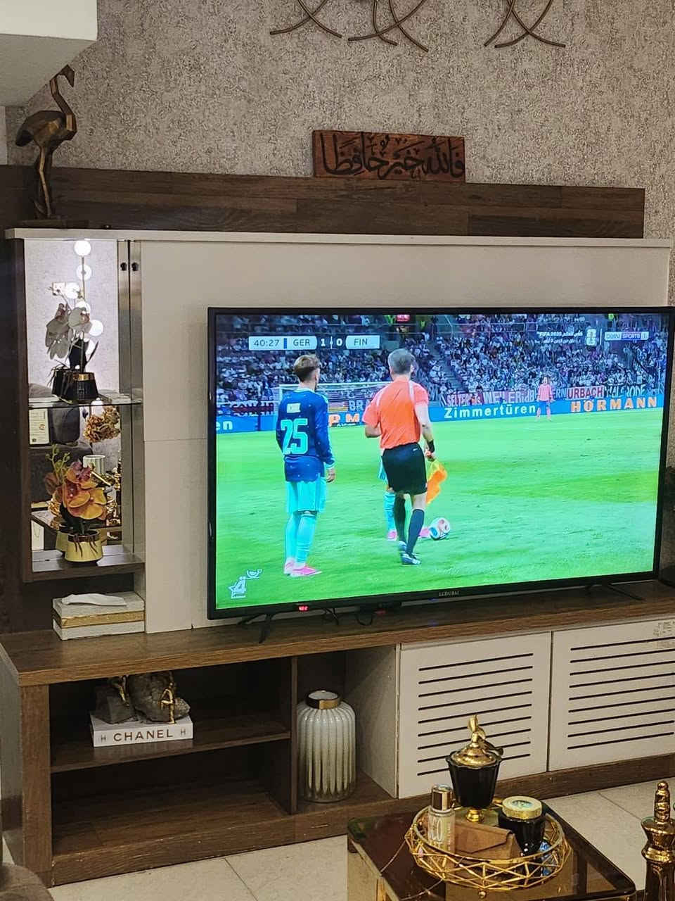 بوفيات خشب موديل حديث من الجشعمي للاثاث نظافه فول
السعر للقطعه ٤٠٠ الف مجال بسيط
للاستفسار ***********
