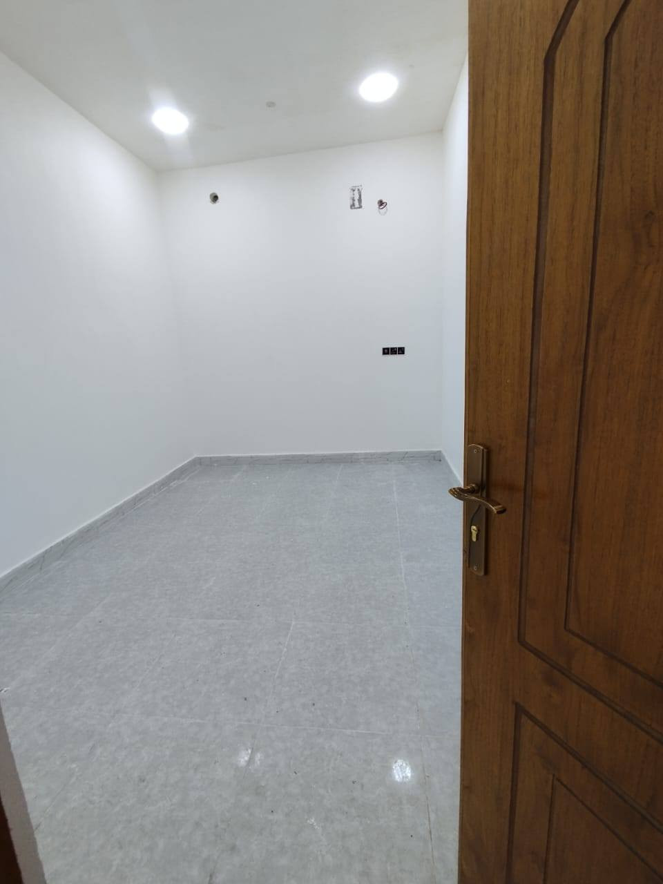 *بيت الأحلام بانتظارك! 😍*

اكتشف بيتًا مذهلًا بمساحة 110 متر
ركن 
يقع في موقع مميز على شارع 8 متر! 🚗

- 2غرف نوم واسعة 🛏️
- صالة فسيحة 🏆
- استقبال أنيق 👥
- مطبخ  🍳
- صحيات داخلية وخارجية 🚽
طارمه 🚗
- نوع العقار: طابو صرف زراعي 
السعر 57وبي مجال 
لا تفوت الفرصة! اتصل بنا الآن للحصول على مزيد من المعلومات 📞.***********محمد ابو حسن الربيعي
