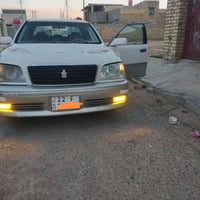 للبيع ملكه  ( ادوات) 2002 كصتين  سياره جاهزه كهربائيات شغاله تبريد ثلج...