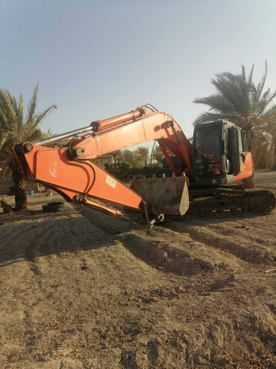 سلام عليكم حفاره موديل 2005زت للبيع محافضه بابل للتواصل ع الرقم ***********
***********
