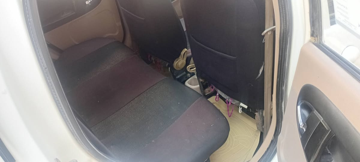 بيع مستعجل باندا ٢٠١٣ رقم بابل كير اوتماتيك سياره جديده جدا تبريد ثلج شاشه كامرا مكينه وكير كفاله عامه 
تخم تاير حداديه جديده بيها صبغ دواير ودوس اثر خياسات بسيطه كهربائيات كلها شغاله جام يصعد ينزل يعني جاهزه ترايك شرط للبصره السعر ٣٨ وبيها مجال قليل تواصل خاص او *********** بابل / المسيب / السده
