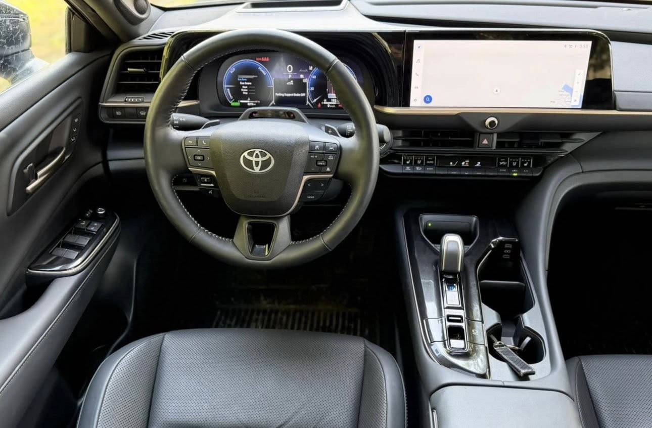 للبيع
كراون ماجستا بلاتينيوم فووول موديل 2025 هايبرد 
مكينة 2400 تيربو
صبغ فقط بنيد
1-ماشية 6000
2-كاميرات 4+12حساس
3-كشنات ميموري تدفئة تبريد
4- بانوراما+ لايت اربع عدسات 
5-ذاته شوب +شفتات +قيادة ذاتية توقف ذاتي ترحيب مري شفط شاحن 
6- رادار عدد 5 +نقطة عمياء تشغيل عن بعد جنطة كهرباء ويل 21 مختصر كلام فوووول مواصفات مكان بغداد
الاتصال ***********
