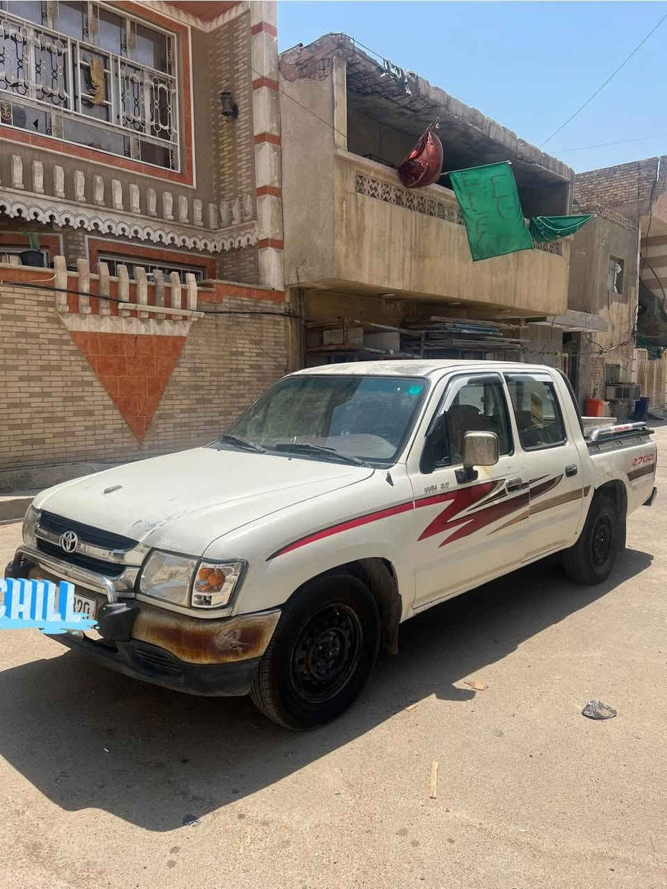 السلام عليكم بيك اب تيوتا 2002 جمرة رقمها بصرة مشروع وطني بأسمي موجودة بغداد
 نقصها كهربائيات تبريد مابيها نظافة كشرها 60‎%‎ بيها اماكن صبغ كير مكينة خير من الله اطلع بيها محافظات  
رايدها ب75$وبيها مجال 
***********
