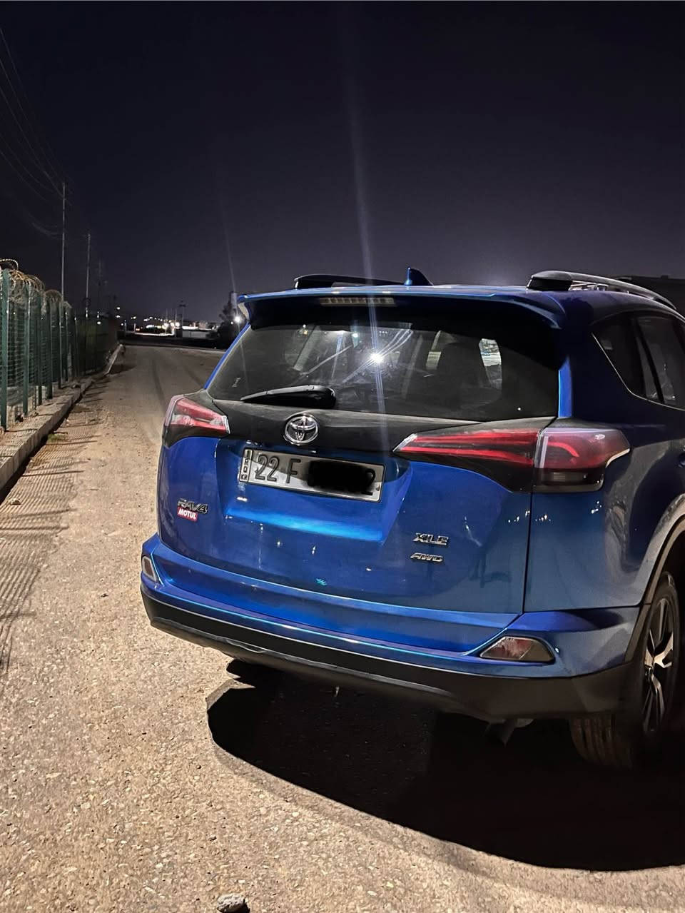 سلام عليكم 
ببع + مراوس رقم شمالي فقط
تويوتا رافور 2017 لون مميز چوێتی
بجم كبس بدون بدون ارباكات
بيهه جاملغ خلفي و قبغ صندوق صبغ
بيهه جمب من ورا قليل
مواصفات xle 
فول عدا بصمه
سلايت
فور ويل
شاشه
كامرة
ويل كروم
3 انضمه قياده
تحديد سرعه
و بعد هوايه مواصفات المعروفه
سعر 160 و بيهه مجال قليل
رقم اربيل جديد فحص هزه سنويه جديد لل 2029
مكانهه اربيل
للاستفسار *********** واتساب فقط أربيل, العراق
