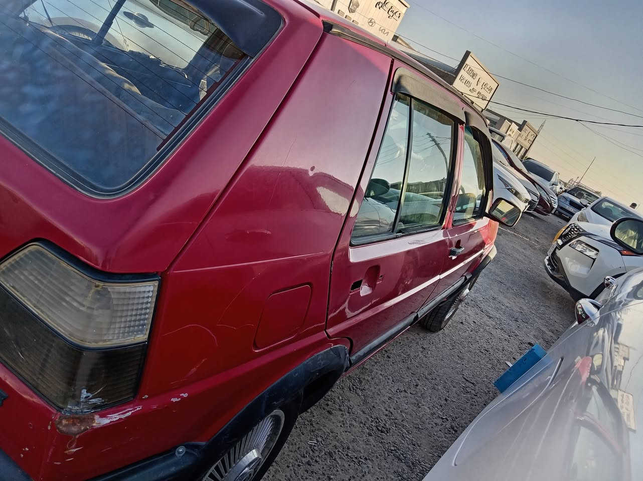 السلام عليكم 
كولف موديل91 للبيع سياره جاهزه خير من الله رقم صلاح الدين دولي بسمي شرط التحويل ثاني يوم مكينه وكير خير من الله 
***********/للاتصال 
عنوان تكريت (صلاح الدين)
السعر/25 وبيها مجال
