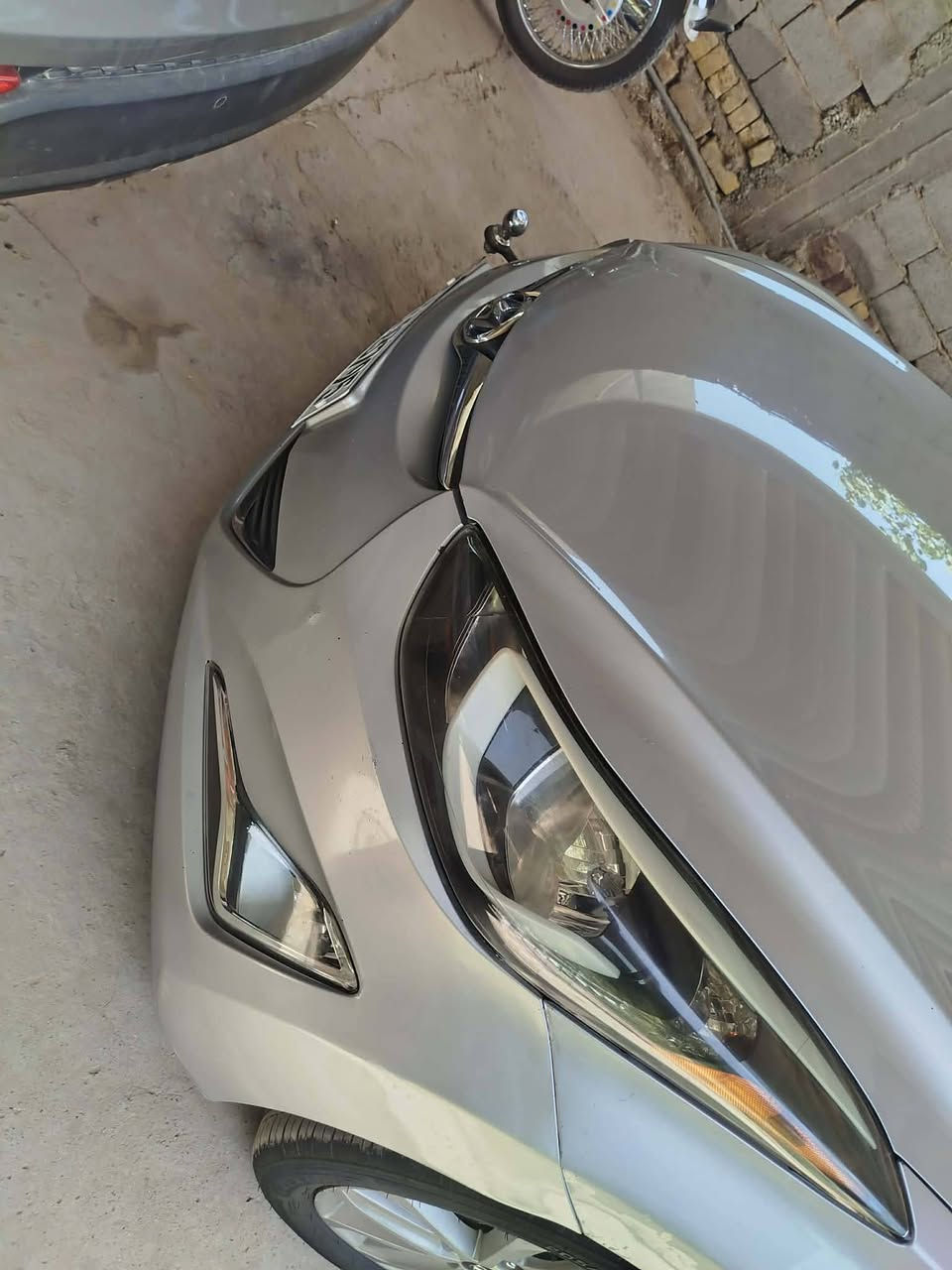 السلام عليكم للبيع فقط للبيع فقط
النترا موديل 16 وارد امريكا بدون صبغ بدون تبديل ليبل  واحد الدعاميه الاماميه فقط بدون صبغ بدون تبديل ليبل واحد جاهزه من كلشي نشطه وناعمه ماشيه 184

محرك 2000 بحاله جيده جدا 
كير اوتو بحاله جيده 
تبريد ويه السويج منظومه تبريد كامله وجديده 
شاشه اصل وكامره 
تحكم استيرن 
اي بي اس ابريك 
ويل كب الكروم 
حساس بالويل 
ايكو تقليل وقود 
حاكيه والقطه ومخرج شاحن 
ارضيه مغلفه
تخم تايرات جدد حته السبير قبل اقل الشهر شادهن

رقم بغداد الدولي سنويه 29 وهزه جديده بسمي شخصيا تحويل مباشر 

السعر 115 العنوان بابل 

*********** اتصال فقط
