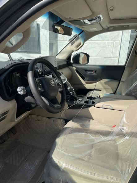 سلام عليكم لاندكروز 2022 مكفوله كفاله عامه من كلشي ساز اصل 6سلندر 4000 السياره احله  من الصور نضيف كلش مكان السياره بابل السعر ب625 وبيه مجال 
الرقم :***********…***********
