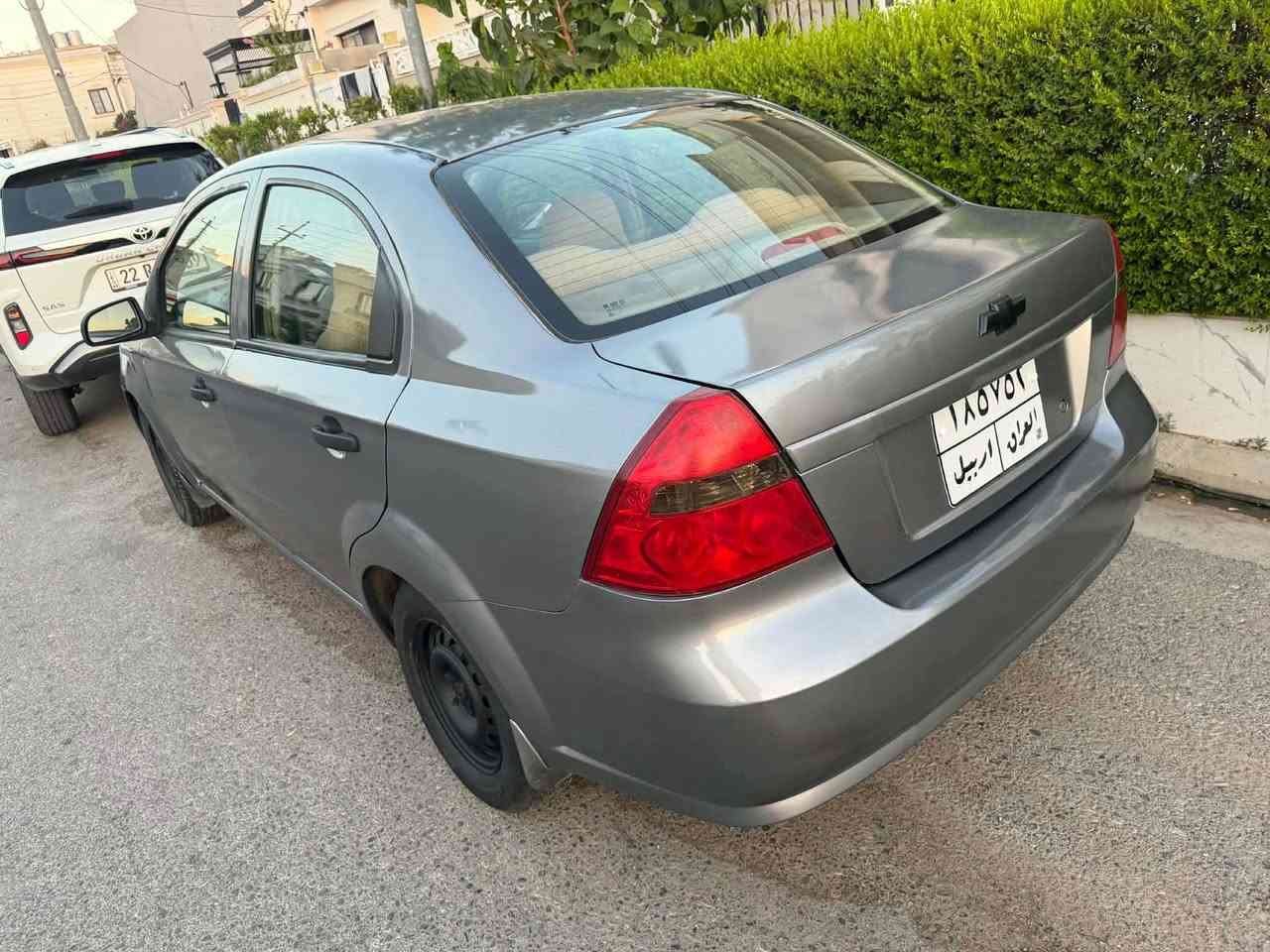 شوفليت افيو موديل ٢٠٠٩كير عادي كير ومكينه و تحويل بشرت صبغ عامه بيش و بشتي ليدراوي نيه بشرتي هه موو شتيك ديفروشم سياره كي جوان و بي كيشه يه سعري ٤٠ورقه و مجالكي كم ***********وتساب أربيل, العراق
