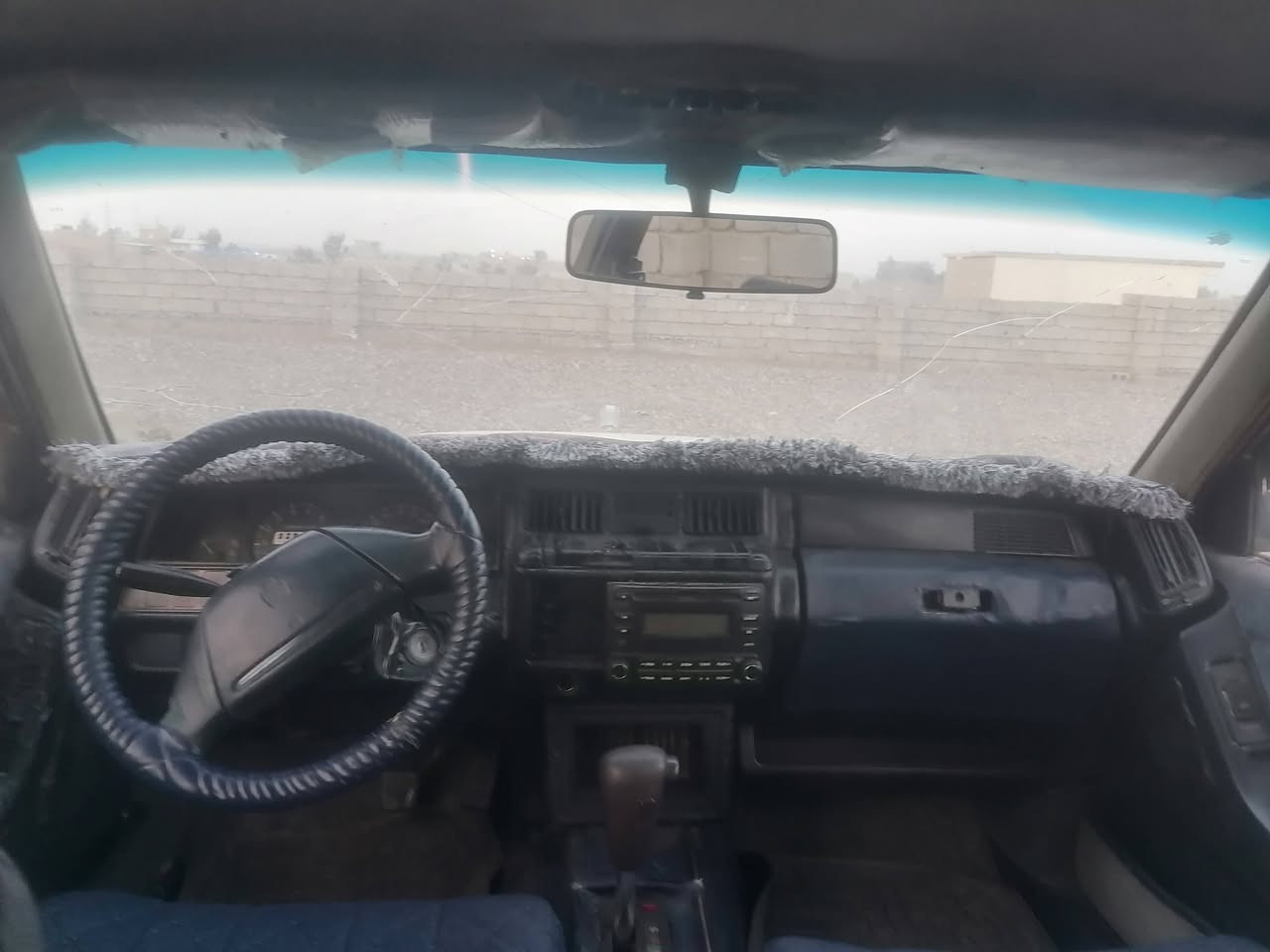 للبيع سيدان ٨٩ محرك كير بطه جديد صبغ عام جماليه تخم تاير صدر سياره مال جناي رقم صلاح الدين صدامي شرط التحويل السعر ٤٢ وبيه مجال للشراي *********** خابر وتدلل مكاني الشركاط
