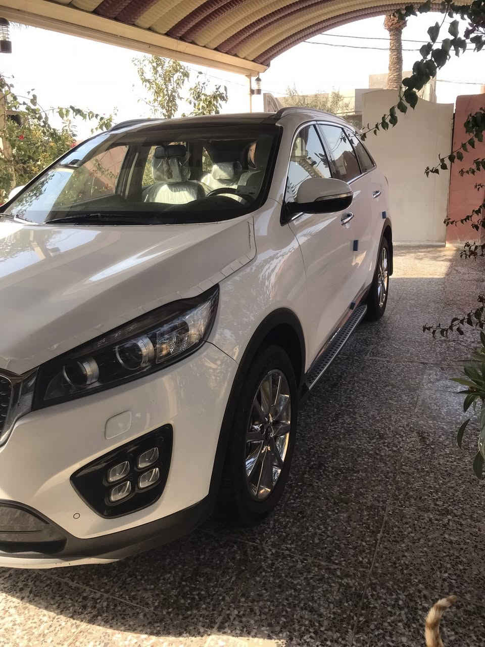 السلام عليكم سورنتو موديل 18سياره فول مواصفات جديده معنه لكلمه ماشيه 64السعر 250 وبيهه مجال مكاني بغداد ***********
