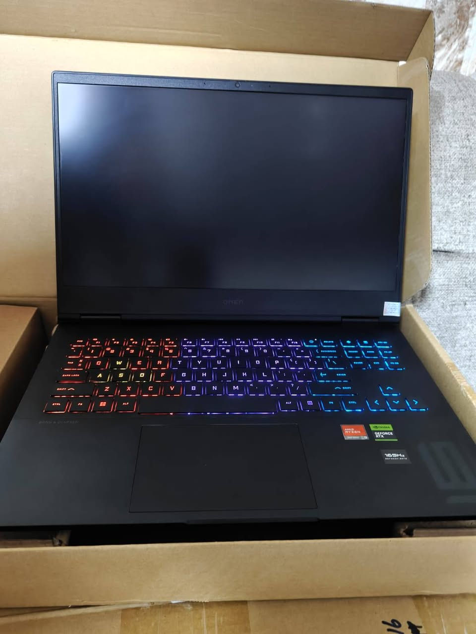 HP Omen 16 (Dark Blue)
المعالج:
AMD Ryzen™ 9 7940HS (Radeon™ 780M Graphics)
كرت الشاشة:
NVIDIA® GeForce RTX™ 4070 (140W TGP)
الرام:
16GB DDR5
التخزين:
1TB SSD (SK hynix)
الحالة/الشاشة:
Open Box / شاشة 16.1 انش hz165  / اللون الأزرق الداكن المائل للبنفسجي
مليون و 800 قفل شامل التوصيل
