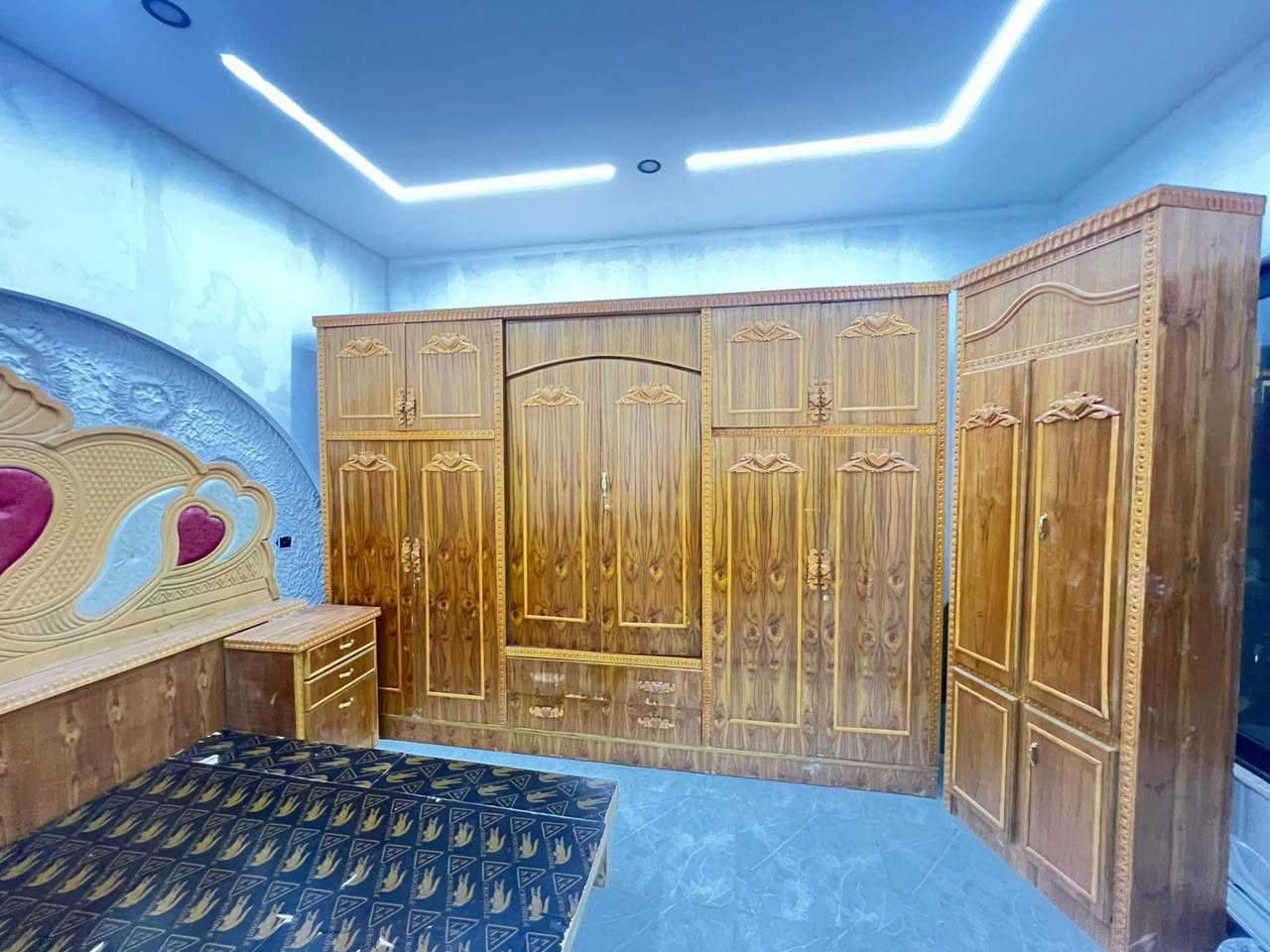 السلام عليكم للبيع غرفه نوم عراقيه صاج السعر 700 الف بي مجال المكان الموصل حي الرشيدية ‏‪***********‬‏
