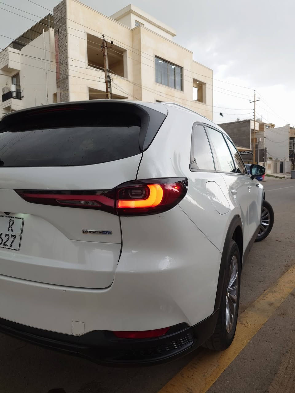 Mazda cx-90
8 راكب
موديل 2024
ماشية 7000
فئة preferred
بصمة
دشبول شاشة كاملة
شاشة وسطية ماوس
فتحة سقف
رادارات 360 (نقاط عمياء و رادار امامي و خلفي)
تثبيت مسار
مقاعد جلد
تدفئة مقاعد
اشاير مري
جنطة كهرباء
كرسي السايق كهرباء 
اوتو هولد
نظام نزول منحدرات
السيارة دفع رباعي شلعة و معدل و عزل و رزانة ماشاء الله
محرك 2.5 اربعة سلندر PHEV بلگن هايبرد انسى الصرف
الشحنة الوحدة تمشيك 45 كيلو
السيارة وارد امريكي حادث سطحي جداً بالباب الخلف السائق بدون صبغ او تبديل باقي السيارة مكفولة
ايرباكات 2 طاكة بردة جهة السايق و ايرباك اللي داخل كرسي السايق فقط
السيارة مرقم بغداد انكليزي و كاملة
السعر 280 و بيها مجال
مكان السيارة بغداد العامرية
***********
