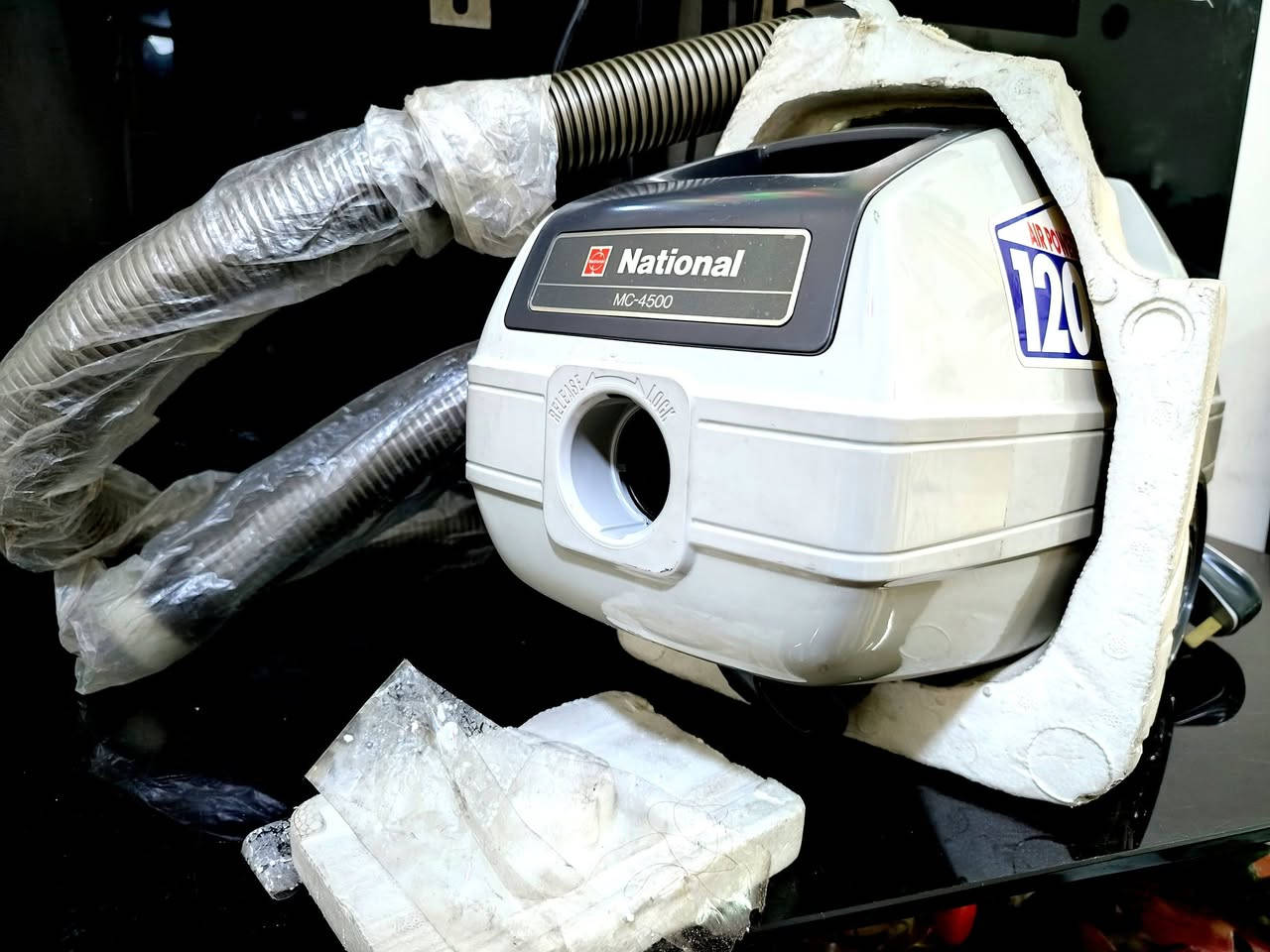 مكنسة ناشينول استخدام قليل جدا
للبيع للاستفسار مراسلة الصفحه او الاتصال *********** يوجد توصيل لكل محافظات العراق
